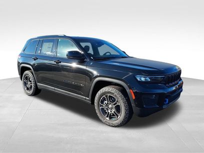 New 2024 Jeep Grand Cherokee Trailhawk w/ Advanced Protech Group II