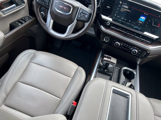 Used 2022 GMC Sierra 1500 SLT w/ SLT Convenience Package AWD/4WD image 14
