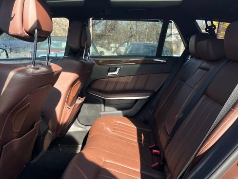 Used 2014 Mercedes-Benz E 350 4MATIC Wagon image 10