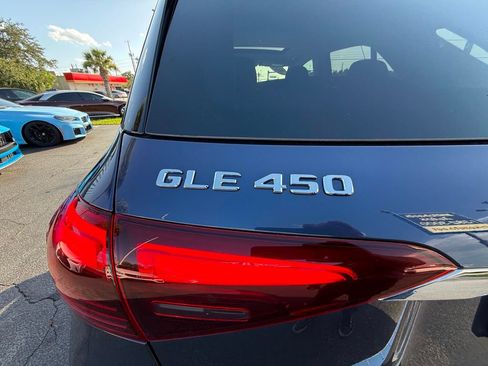 Used 2024 Mercedes-Benz GLE 450 4MATIC image 9