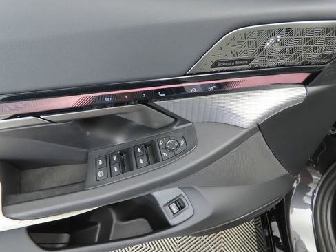 Certified 2024 BMW i5 eDrive40i w/ Executive Package image 23