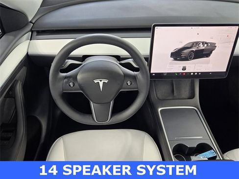 Used 2023 Tesla Model Y Long Range image 9