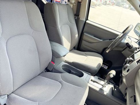 Used 2019 Nissan Frontier SV w/ Value Truck Package image 15