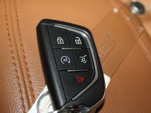 Certified 2024 Cadillac XT4 Sport AWD/4WD image 22