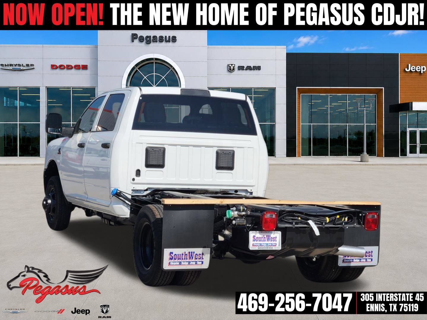 New 2026 RAM 3500 Tradesman AWD/4WD image 4