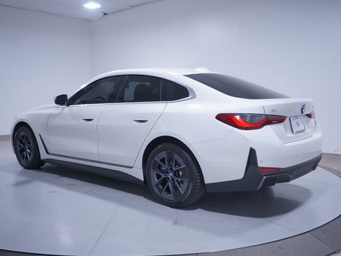 Used 2023 BMW i4 eDrive35 RWD image 3