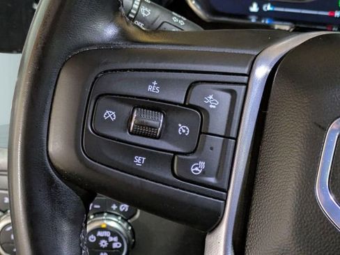 Used 2025 GMC Sierra 1500 Elevation image 17