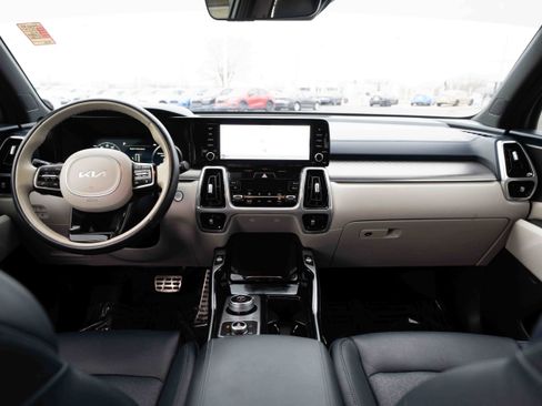 Used 2022 Kia Sorento SX Prestige image 20