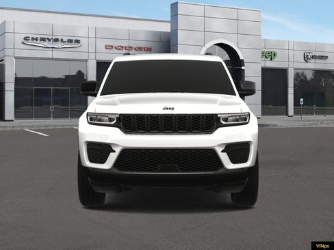 New 2025 Jeep Grand Cherokee Altitude image 12