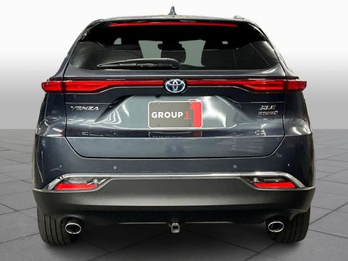 Used 2021 Toyota Venza XLE AWD/4WD image 4