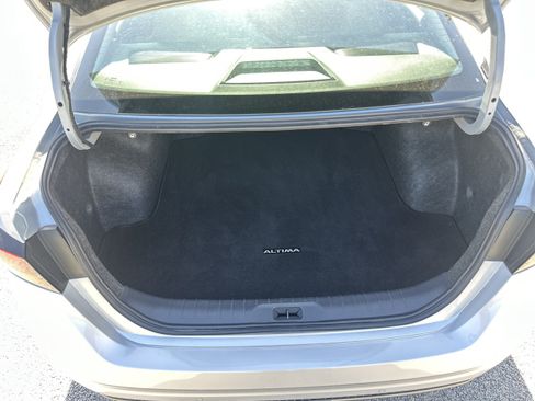 Used 2026 Nissan Altima 2.5 SV FWD image 18