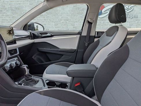 Certified 2025 Volkswagen Taos S FWD image 21