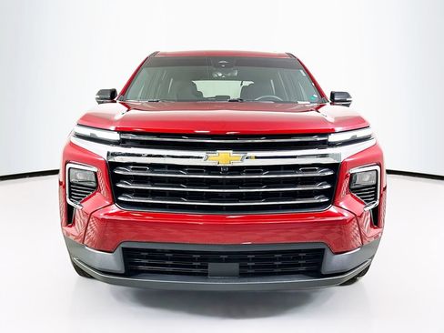 Used 2024 Chevrolet Traverse LT FWD image 5