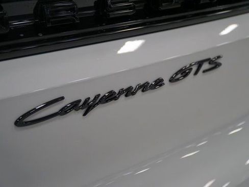 Used 2026 Porsche Cayenne GTS AWD/4WD image 8