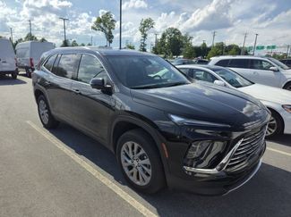 Used 2025 Buick Enclave Preferred FWD video 1