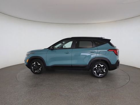 Used 2023 Honda HR-V LX image 7