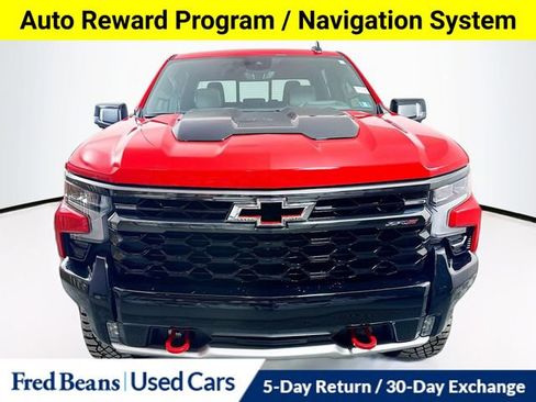 Used 2024 Chevrolet Silverado 1500 ZR2 w/ Technology Package image 2