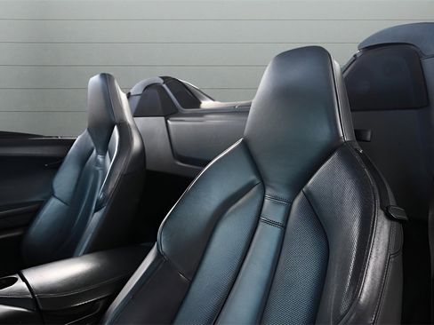 Used 2019 BMW i8 Roadster image 27