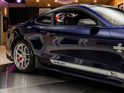 Used 2019 Ford Mustang GT Premium w/ GT Performance Package RWD image 21