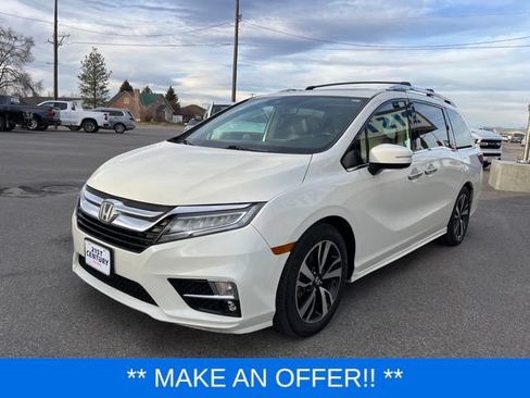 Used 2018 Honda Odyssey Elite image 3