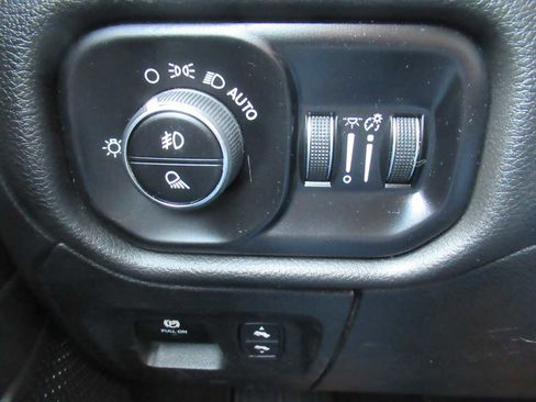 Used 2025 RAM 1500 Big Horn image 23