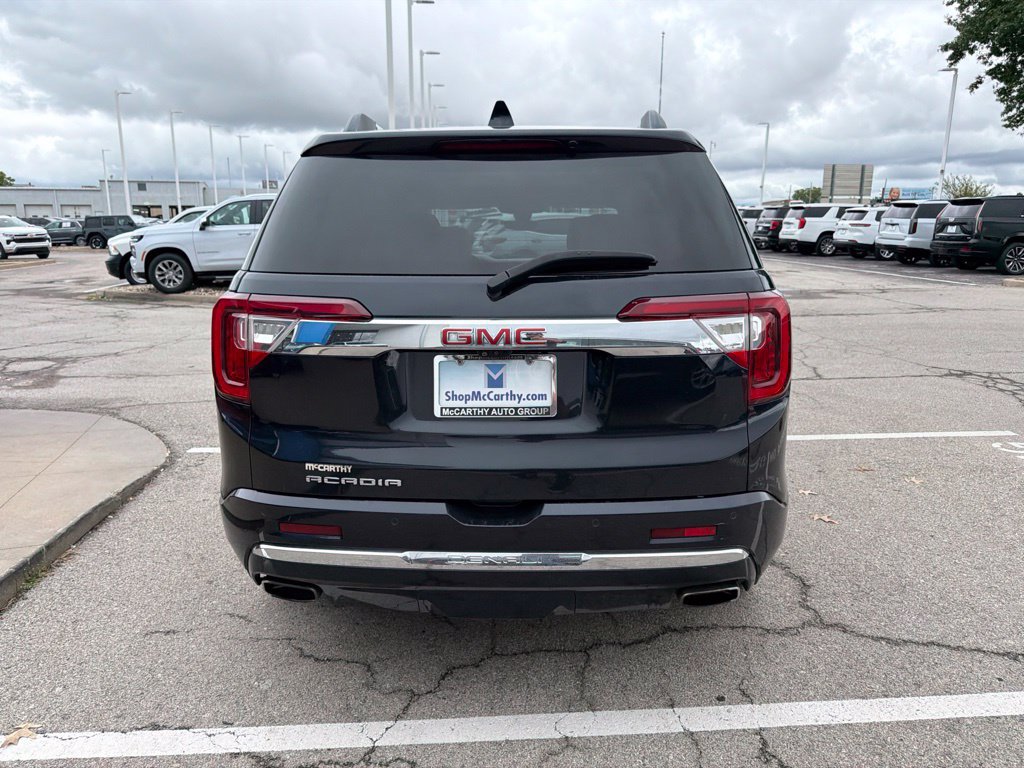 Used 2021 GMC Acadia Denali w/ Denali Technology Package FWD image 4