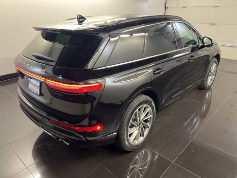 New 2026 Lincoln Corsair Grand Touring image 6