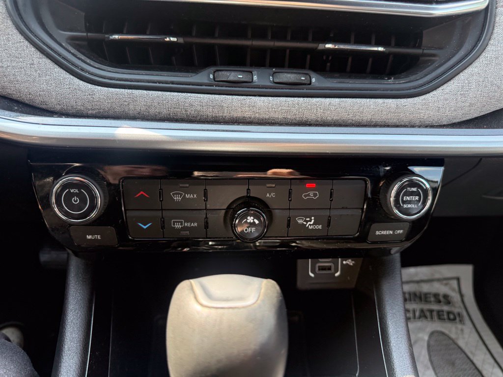 Certified 2024 Jeep Compass Latitude AWD/4WD image 22