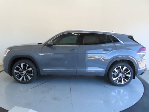 New 2026 Volkswagen Atlas Cross Sport SEL Premium R-Line AWD/4WD image 8