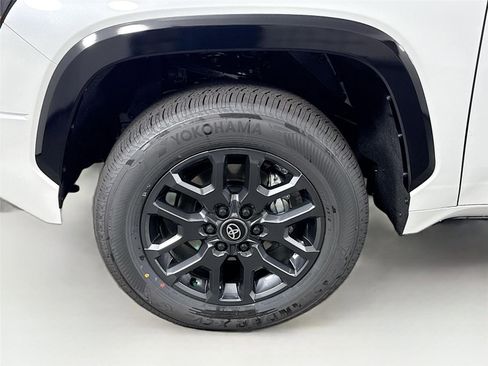 New 2026 Toyota Tundra Platinum AWD/4WD image 12