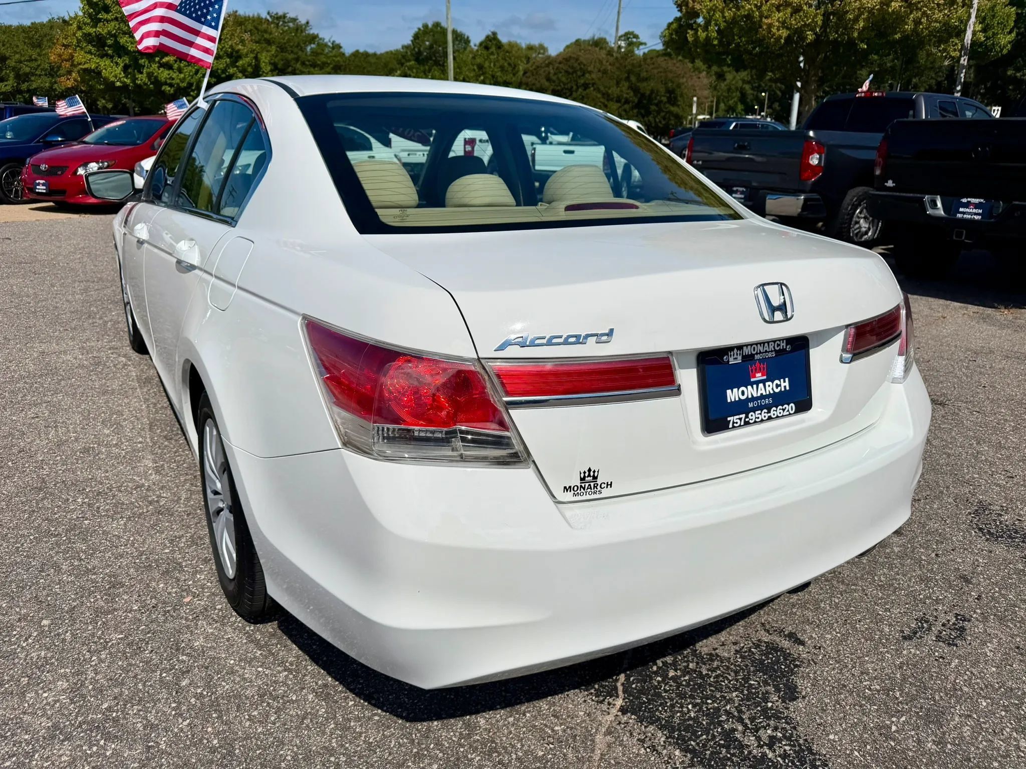 Used 2011 Honda Accord LX image 3