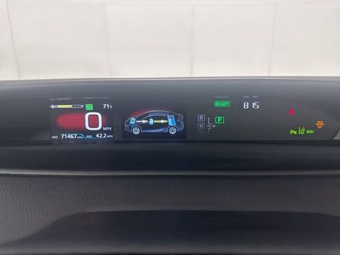 Used 2019 Toyota Prius XLE image 15