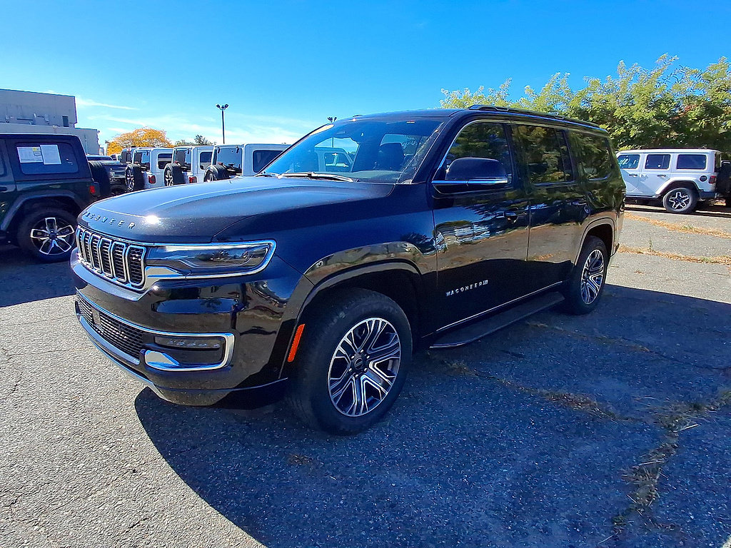 Used 2025 Jeep Wagoneer Series II AWD/4WD image 4