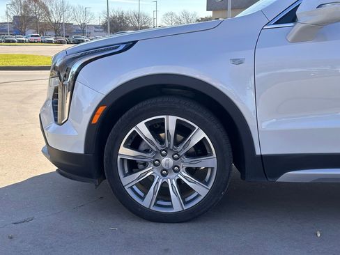 Used 2023 Cadillac XT4 Premium Luxury w/ Cold Weather Package image 9