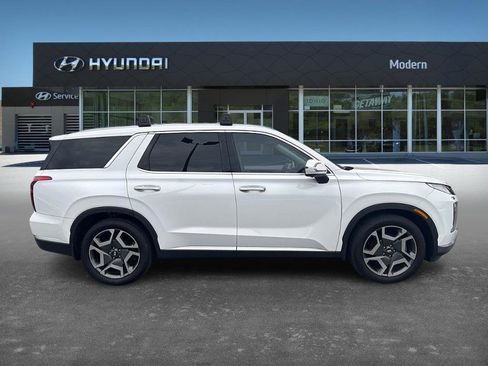 Certified 2025 Hyundai Palisade SEL image 4