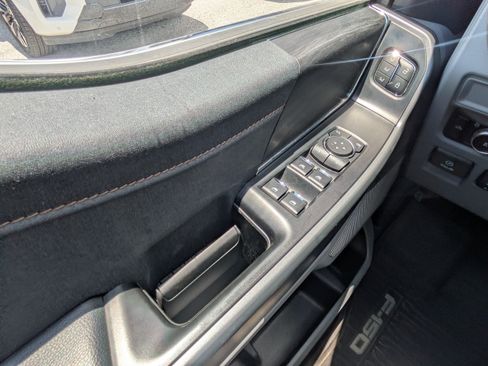 Used 2025 Ford F150 Lariat AWD/4WD image 24