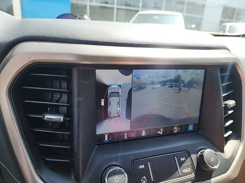 Used 2021 GMC Acadia Denali w/ Denali Ultimate Package AWD/4WD image 10