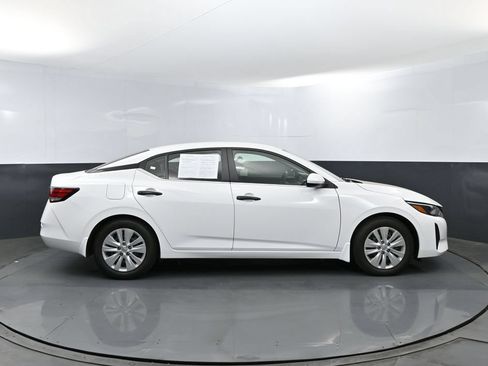 Used 2025 Nissan Sentra S FWD image 4