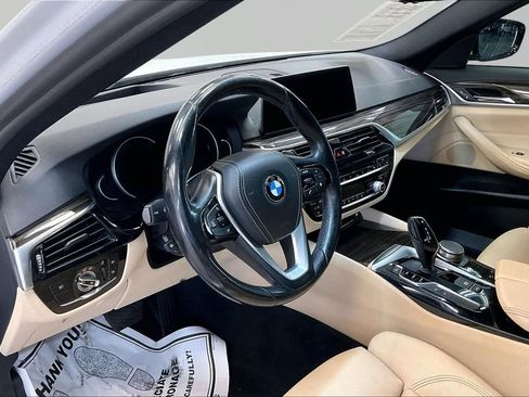 Used 2017 BMW 530i xDrive AWD/4WD image 17