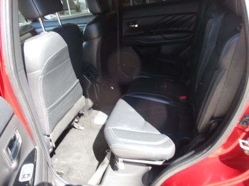 Used 2020 Mitsubishi Outlander SEL AWD/4WD image 5