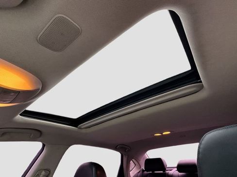 Used 2018 INFINITI Q70 L 3.7 image 23