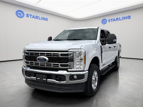 Used 2025 Ford F250 XLT w/ FX4 Off-Road Package image 16