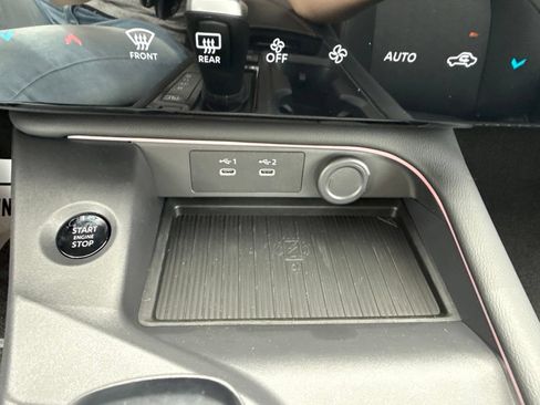 New 2026 Nissan Sentra SR FWD image 23