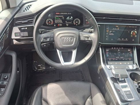 Used 2023 Audi Q7 3.0T Premium w/ Convenience Package AWD/4WD image 19