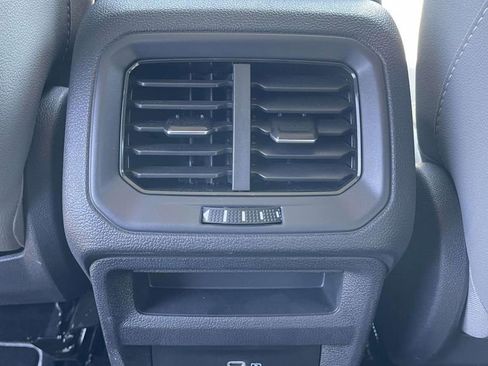 Certified 2023 Volkswagen Taos SE w/ Black Wheel Package AWD/4WD image 11