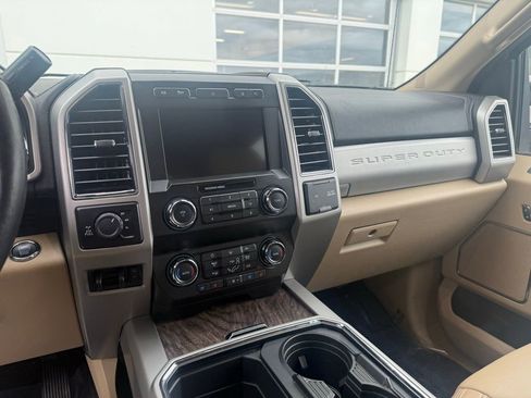 Used 2019 Ford F350 Lariat w/ Lariat Ultimate Package image 5