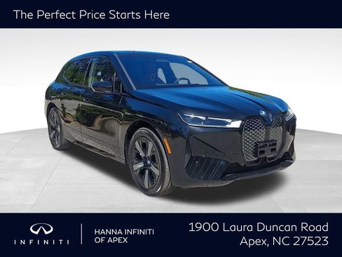 Used 2024 BMW iX xDrive50 w/ Premium Package AWD/4WD image 1