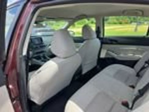 Used 2025 Nissan Altima 2.5 SV FWD image 15