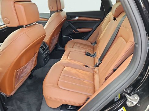 Certified 2023 Audi Q5 2.0T Premium w/ Convenience Package image 33