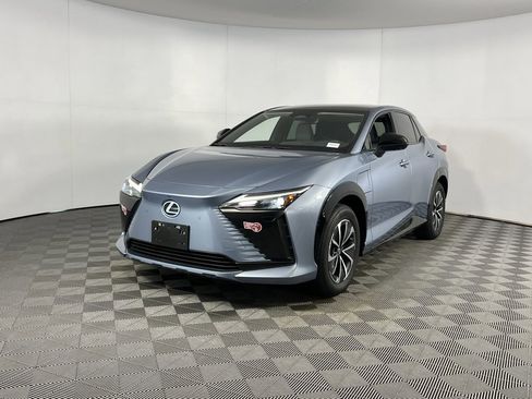 Used 2023 Lexus RZ 450e Premium image 3